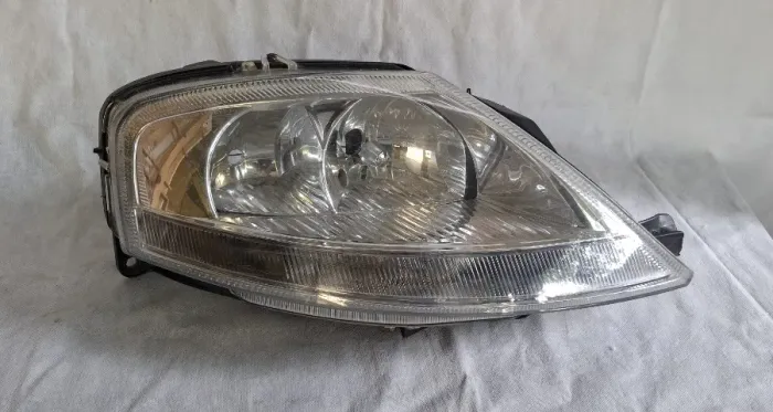 Farol Citroen C3 2003/2010 Lado Direito Com Detalhe