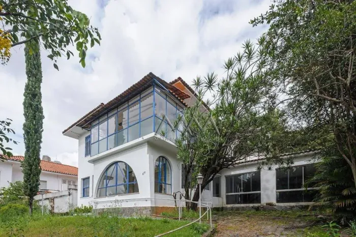 Casa Comercial à Venda e Locação no Bairro Cidade Jardim | 700 m² - 3 escritórios.