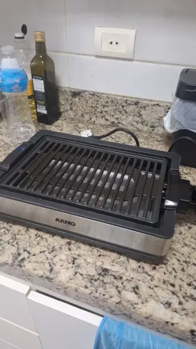Churrasqueira elétrica Arno 1000W 127v