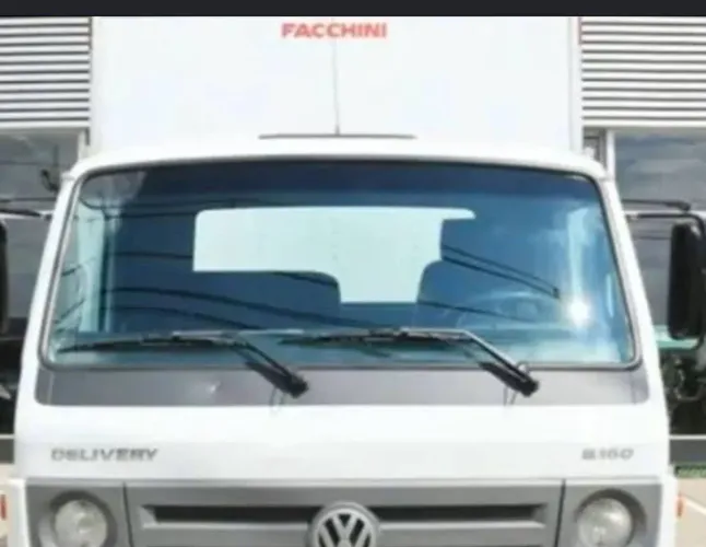 Caminhao 3/4 bau volks 8160