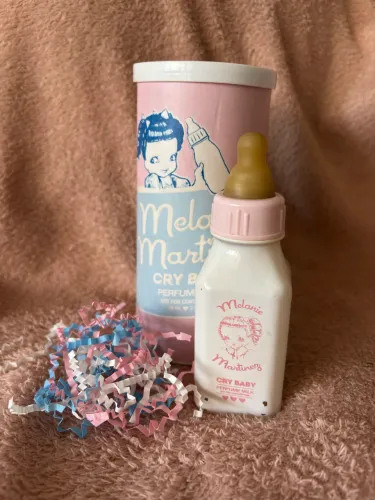 Cry baby perfume milk Melanie Martinez
