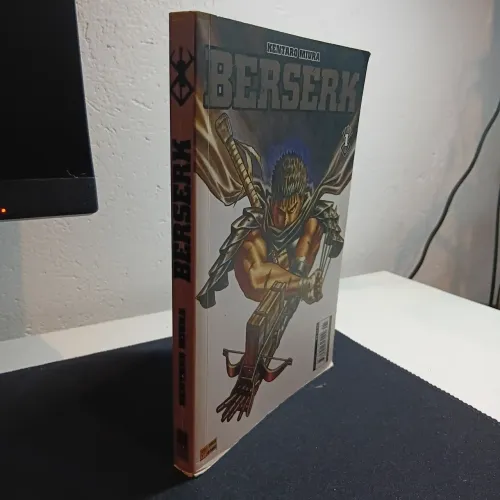 Mangá Berserk Volume 1