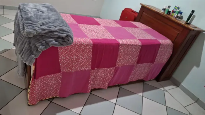 Vendo bicama com baú 