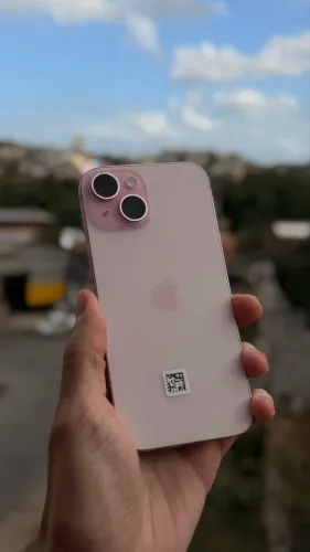 iPhone 15 256GB