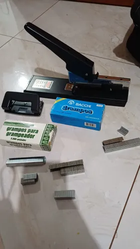 Grampeador Profissional Masterprint MP390 + 10.000 Grampos + perfurador