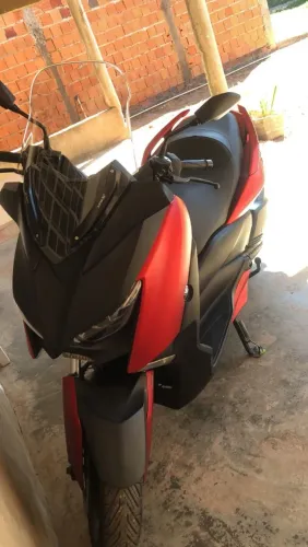 Vendo xmax 250