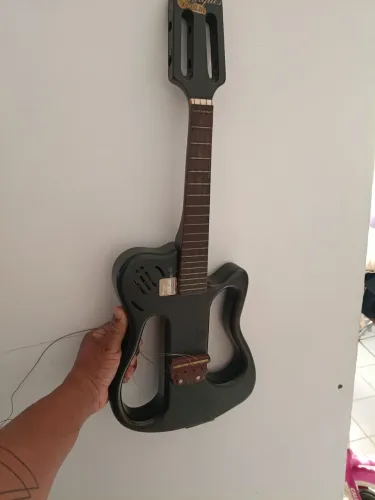 Cavaquinho pra restaurar