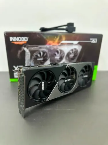 Placa de vídeo RTX 5080 Inno3D TWIN X3 16GB - Usada em Excelente Estado!