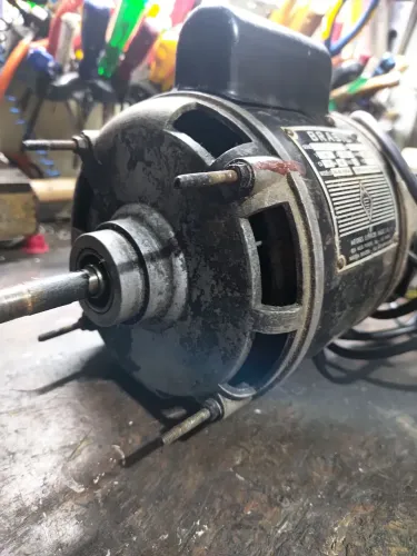 Motor elétrico 110v sem pés 1/2cv MEB 