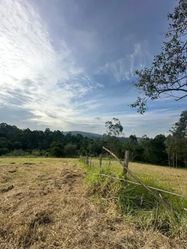 Terrenos em Mairinque com infraestrutura completa e excelente localização