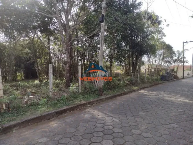 Terreno à venda em condomínio de luxo em Cotia-SP, no bairro Chácara Rincão - 1.000,00 m²