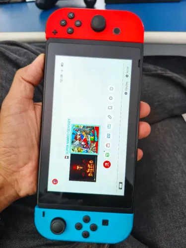 Nintendo switch V2 + Mario Odssey