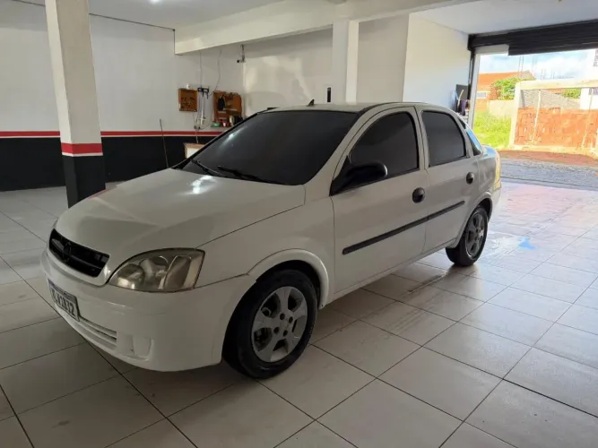 Chevrolet Corsa Sedan 1.0 MPFI 8V 71cv 4P 2004