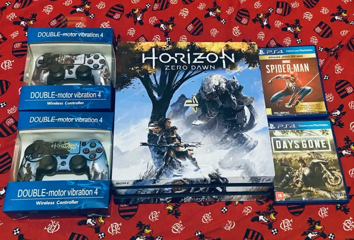Vendo ou troco Ps4 Pro por celular do msm valor