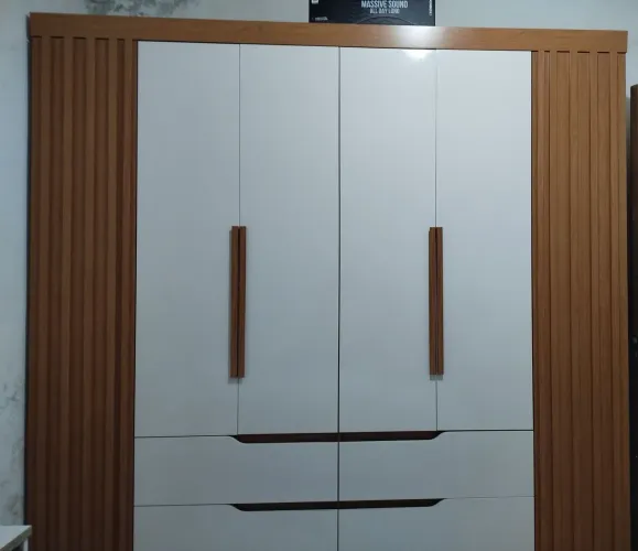 Guarda roupa casal 