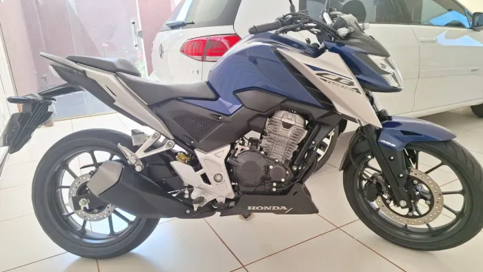 Twister 300 ABS baixo km 4.100