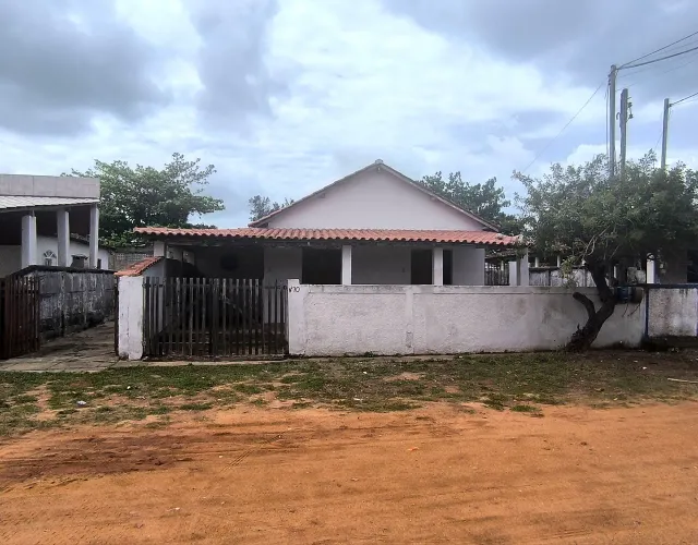 VENDO 4 CASAS (AS 4 JUNTAS ) NA PRAIA DE GRUSSAÍ, SÃO JOÃO DA BARRA-RJ