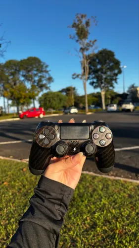 Controle PS4 Profissional DASH Carbon Edition Revisado