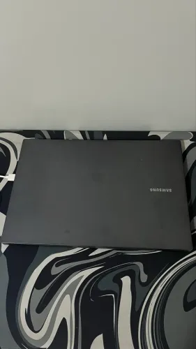 Notebook Samsung em Excelente Estado | Rápido e Conservado | Ótimo para Trabalho e Estudos