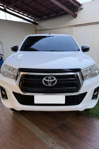 Toyota Hilux CD SR 4X4 2.8 TDI Diesel Aut. 2019