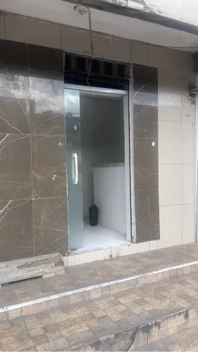 ? ALUGA-SE PONTO COMERCIAL - R$ 800,00/MÊS