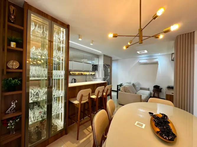 Apartamento 2 Quartos com 2 Suítes e 72m² - Pedra Branca - EST