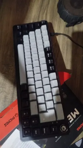 Teclado mecânico com controlador de volume, switch red (1 SEMANA DE USO)