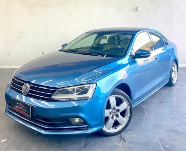 Volkswagen Jetta Comfortline 2.0 T.flex 8V 4P Tipt. 2015