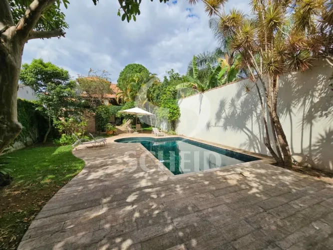 Casa com piscina para alugar