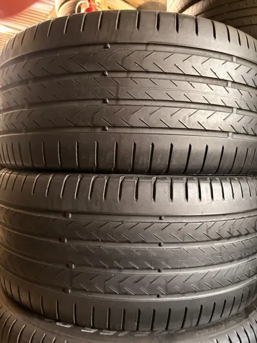 Pneu 245/40/20 Continental