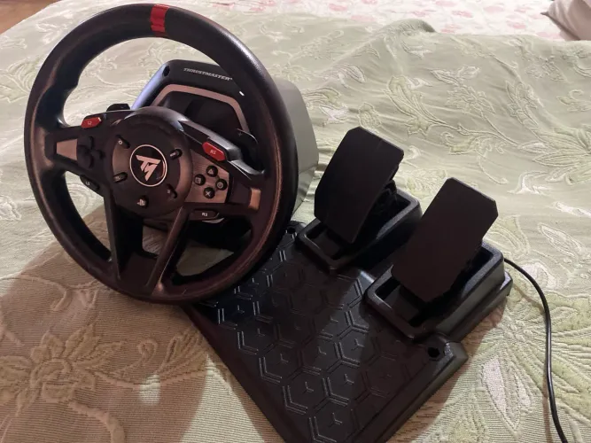 Volante ThrustMaster Playstation Com Pedal 0 Nunca usado