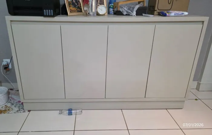 Buffet aparador escritório ou sala, para livros ou louças 