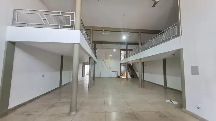 Sala Comercial Para Locação com Área de 277,58 m² No Jardim Cruzeiro