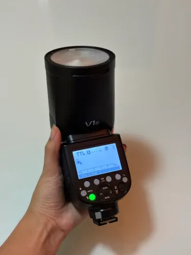 Flash Godox V1
