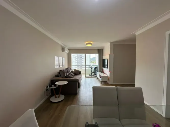 Imóvel para venda tem 95 metros quadrados com 3 quartos em Itacorubi - Florianópolis - SC