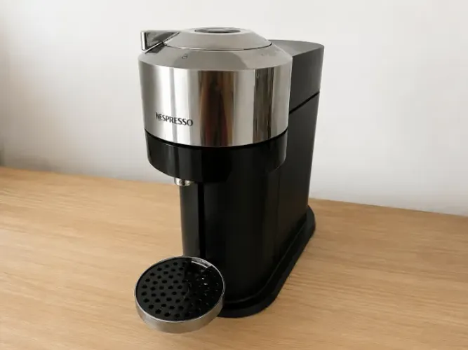 Maquina de Café Vertuo Nespresso