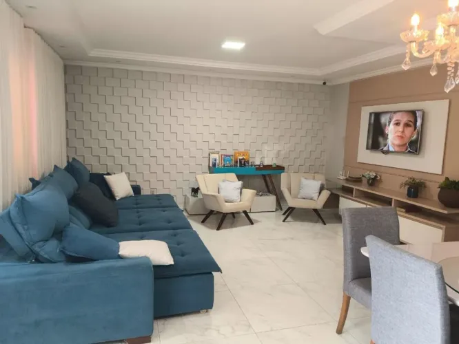 Sobrado à venda, 360 m² por R$ 999.000,00 - Parque Industrial João Bras 2 - Goiânia/GO