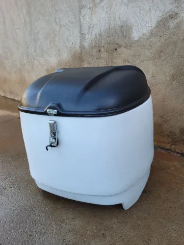 Bau P/ Moto 90 Litros Entrega Motociclista<br>Carga Resiplastic<br>Carga Resiplastic