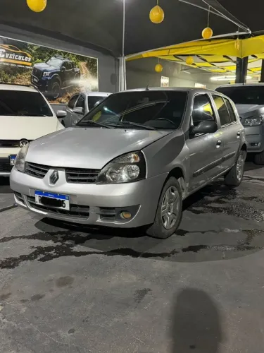Renault Clio Hi-flex 1.0 16V 5P 2011