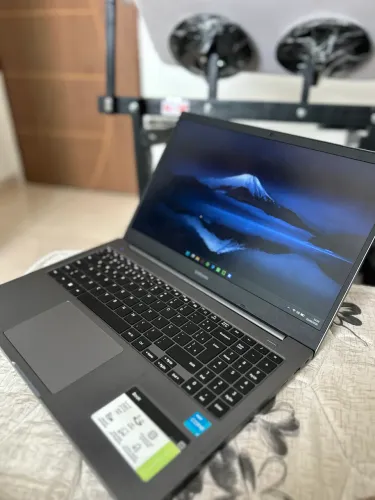 Samsung Galaxy Book i3 11