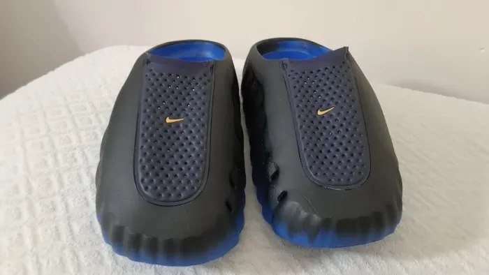 Nike Mind 001