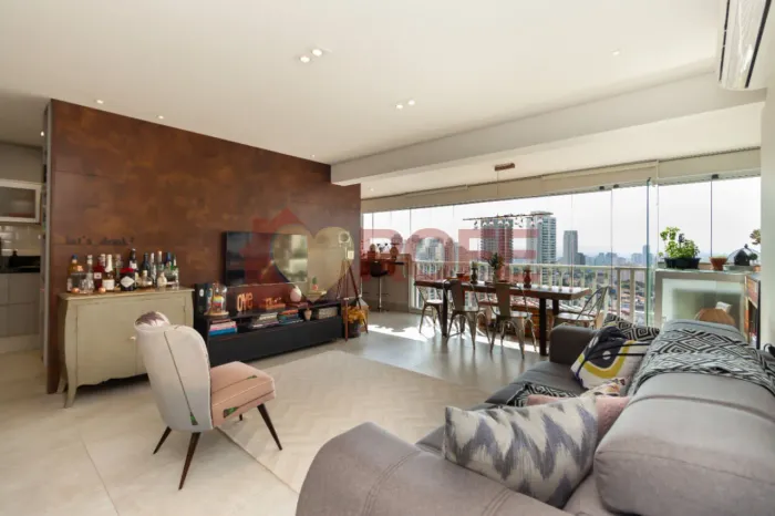 Apartamento à Venda na região do Parque Aclimação - 95m², 2 suítes, 2 vagas de garagem