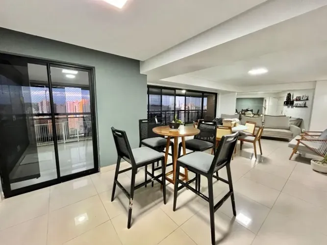 APARTAMENTO EM LAGOA NOVA CONDOMINIO FRANCISCO DE GOYA 3 SUITES