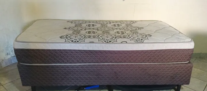 Cama solteira Box