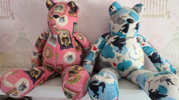 Ursinho artesanal de pelúcia estampa