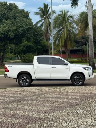 AGIO Toyota Hilux SRV 2022