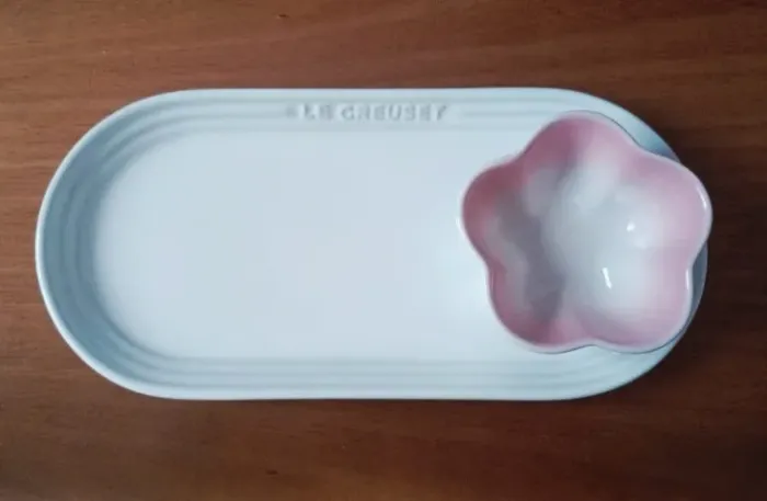 Set Travessa e Molheira Flor Le Creuset