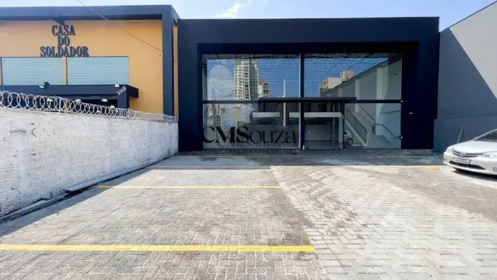 Loja para alugar em Londrina, Caiçaras, com 428 m²