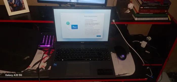 Vendo notbook acer aspire Go 15 seminovo, sem marcas de uso, nota fiscal caixa e etc...