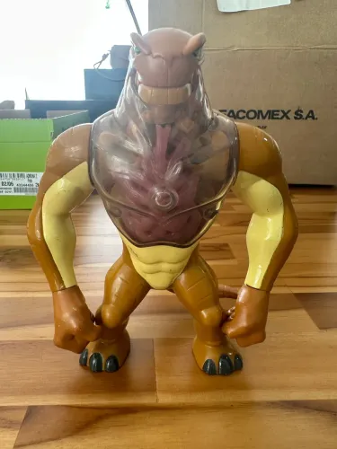 Boneco Ben 10 - Enormossauro - Original BANDAI (Usado)